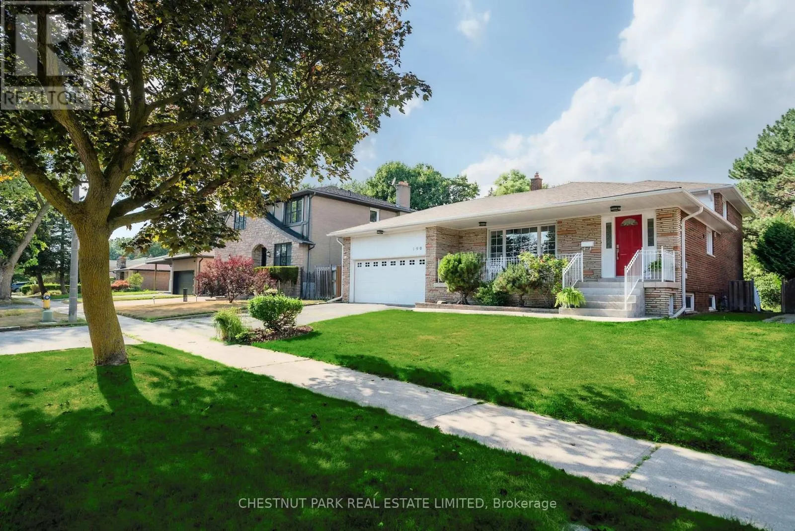 190 CASSANDRA BOULEVARD
