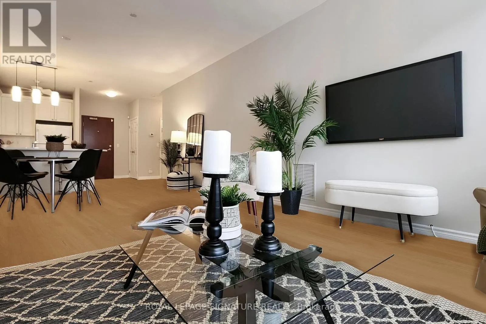 209 - 980 YONGE STREET