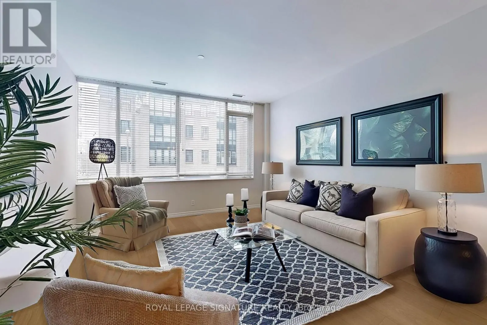 209 - 980 YONGE STREET