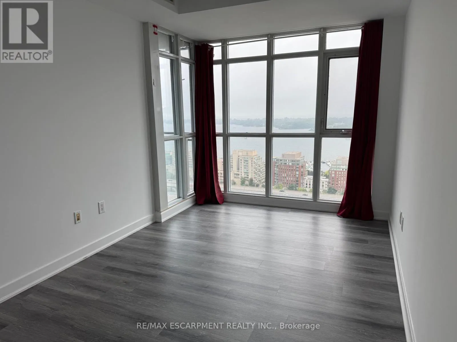 3108 - 15 ICEBOAT TERRACE
