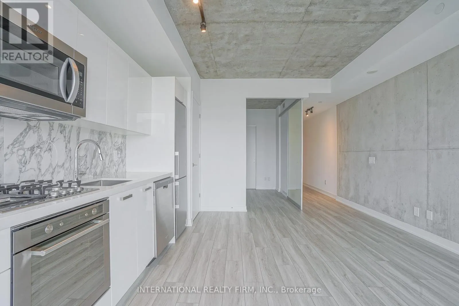 509 - 458 RICHMOND STREET W