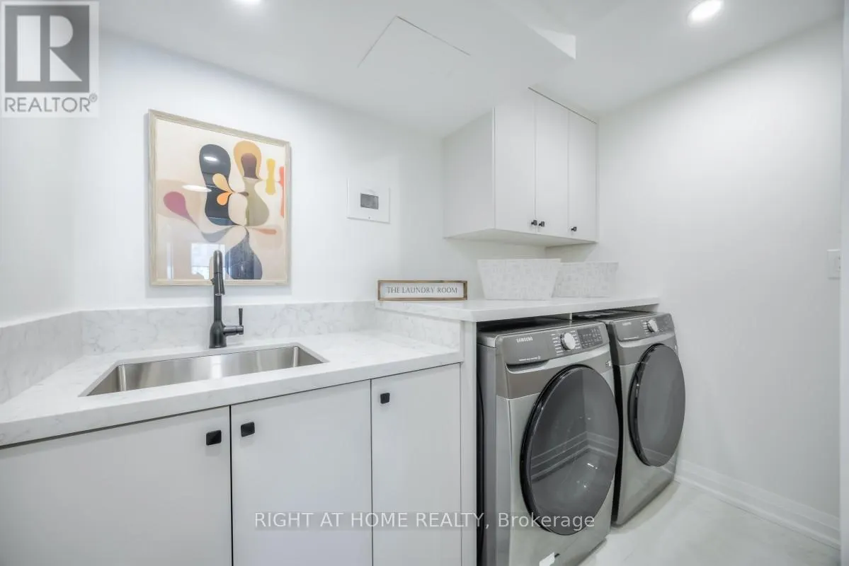 1810 - 5444 YONGE STREET
