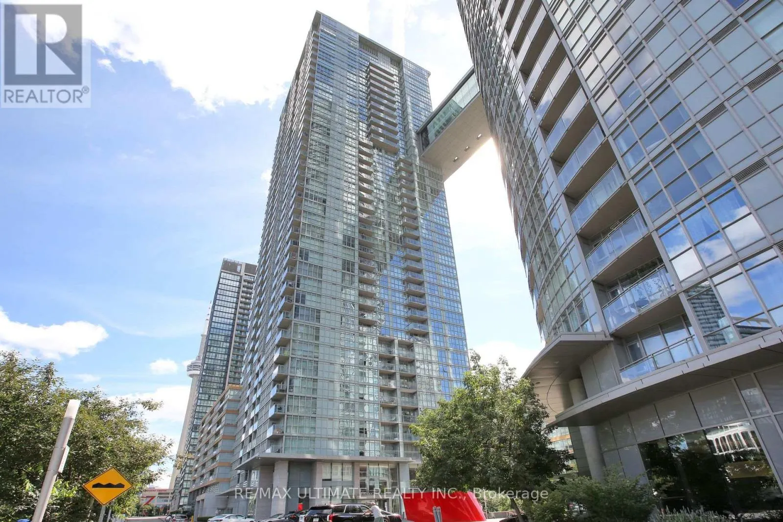 2109 - 15 ICEBOAT TERRACE