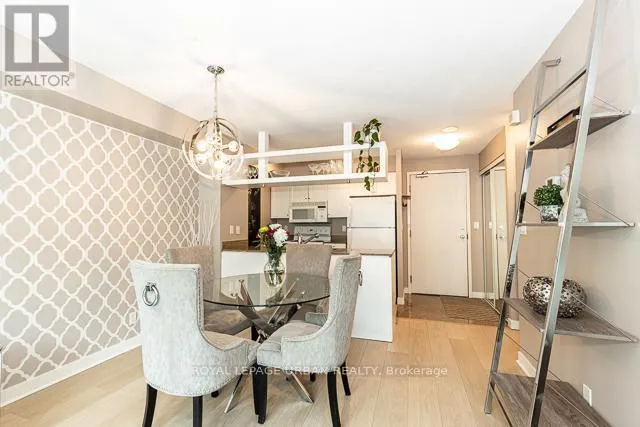 907 - 81 NAVY WHARF COURT