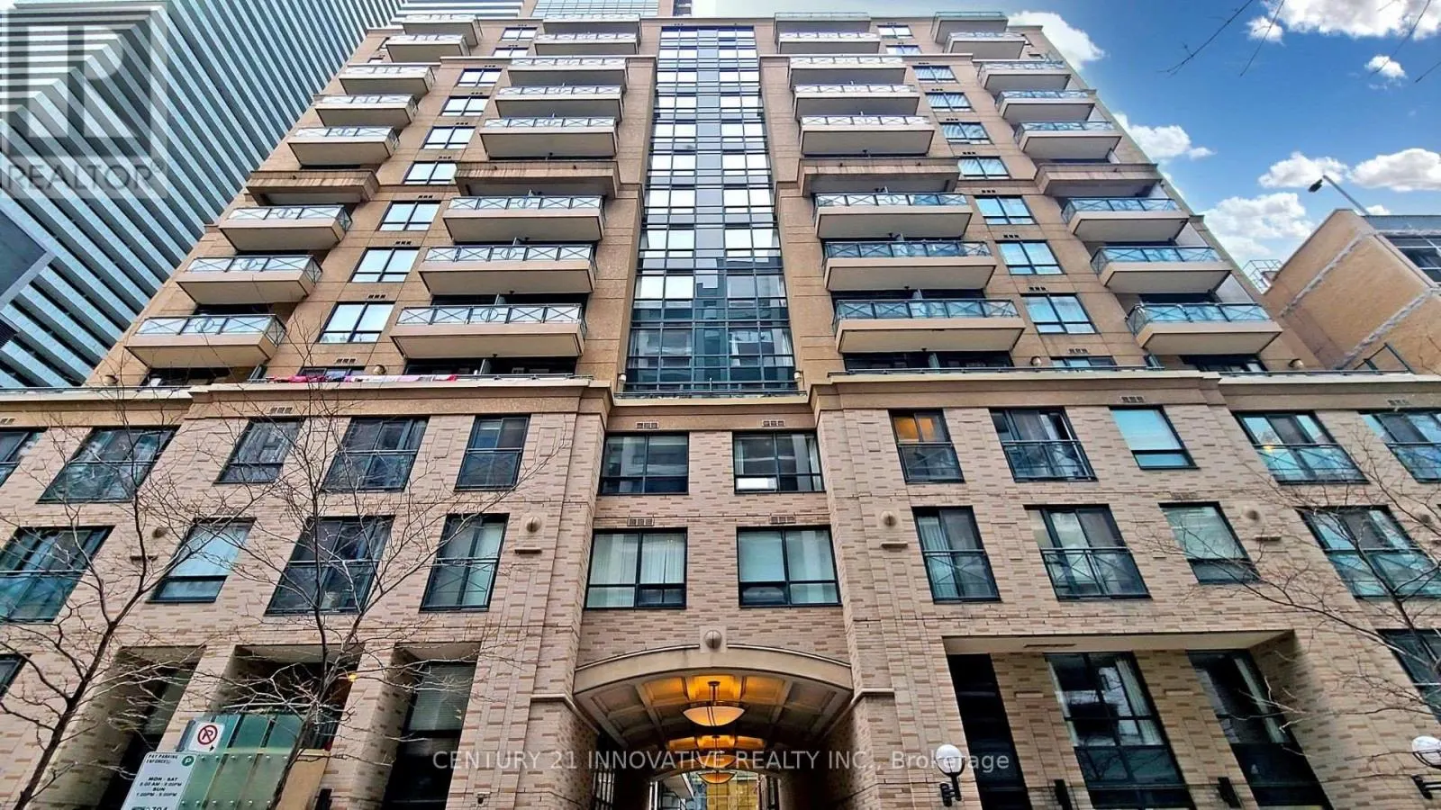 1510 - 35 HAYDEN STREET E