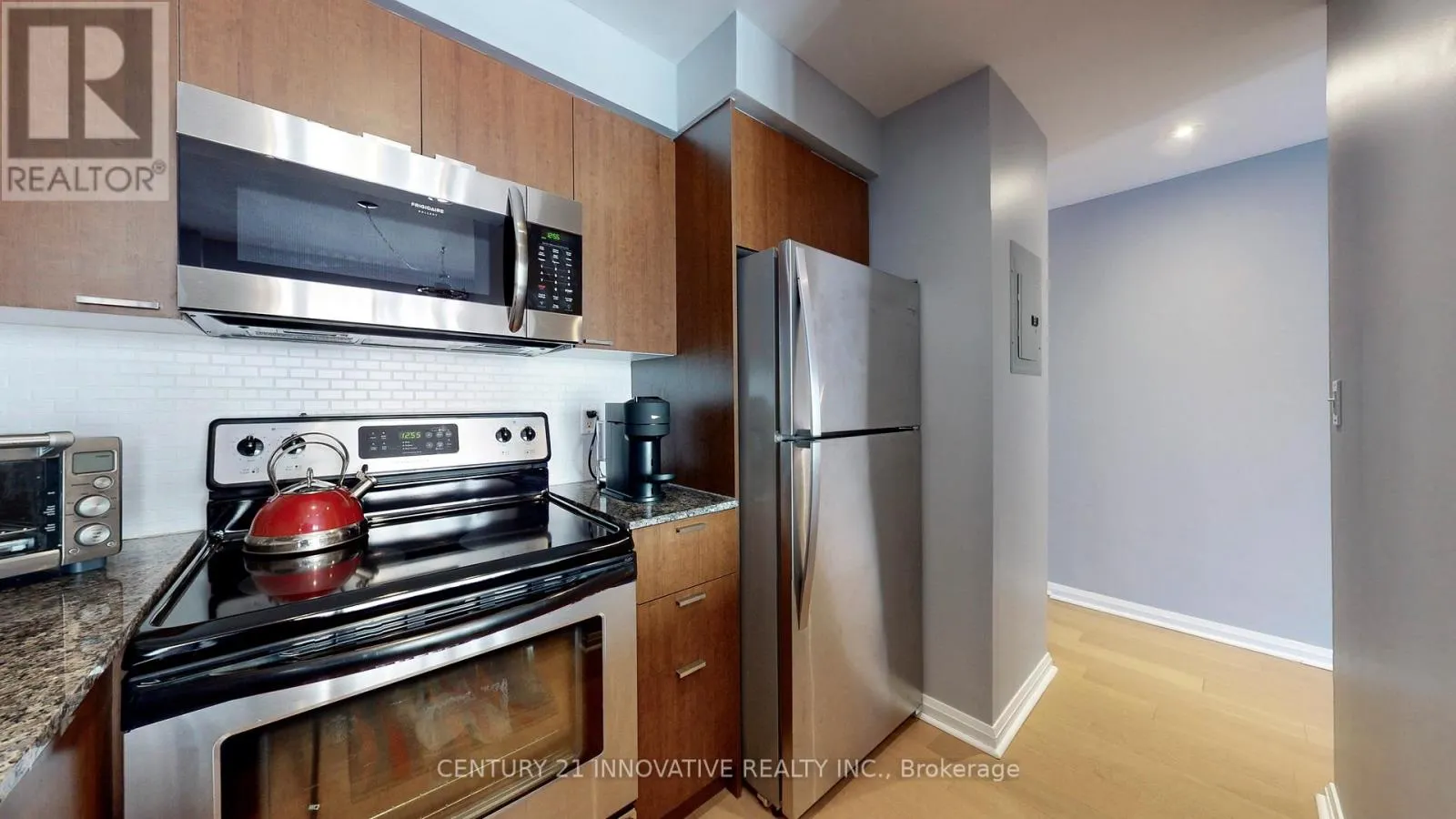 1510 - 35 HAYDEN STREET E