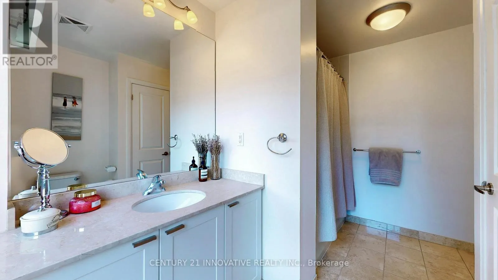 1510 - 35 HAYDEN STREET E