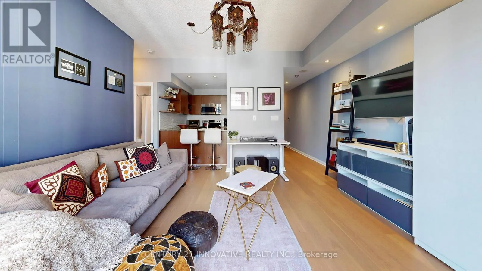 1510 - 35 HAYDEN STREET E