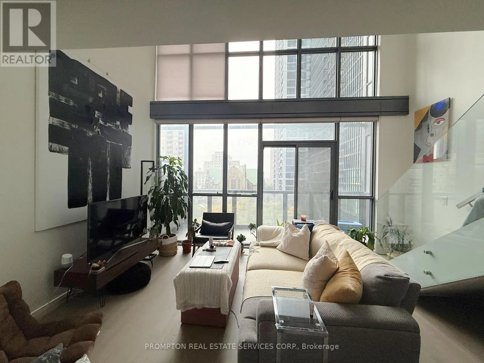 809 - 101 CHARLES STREET E