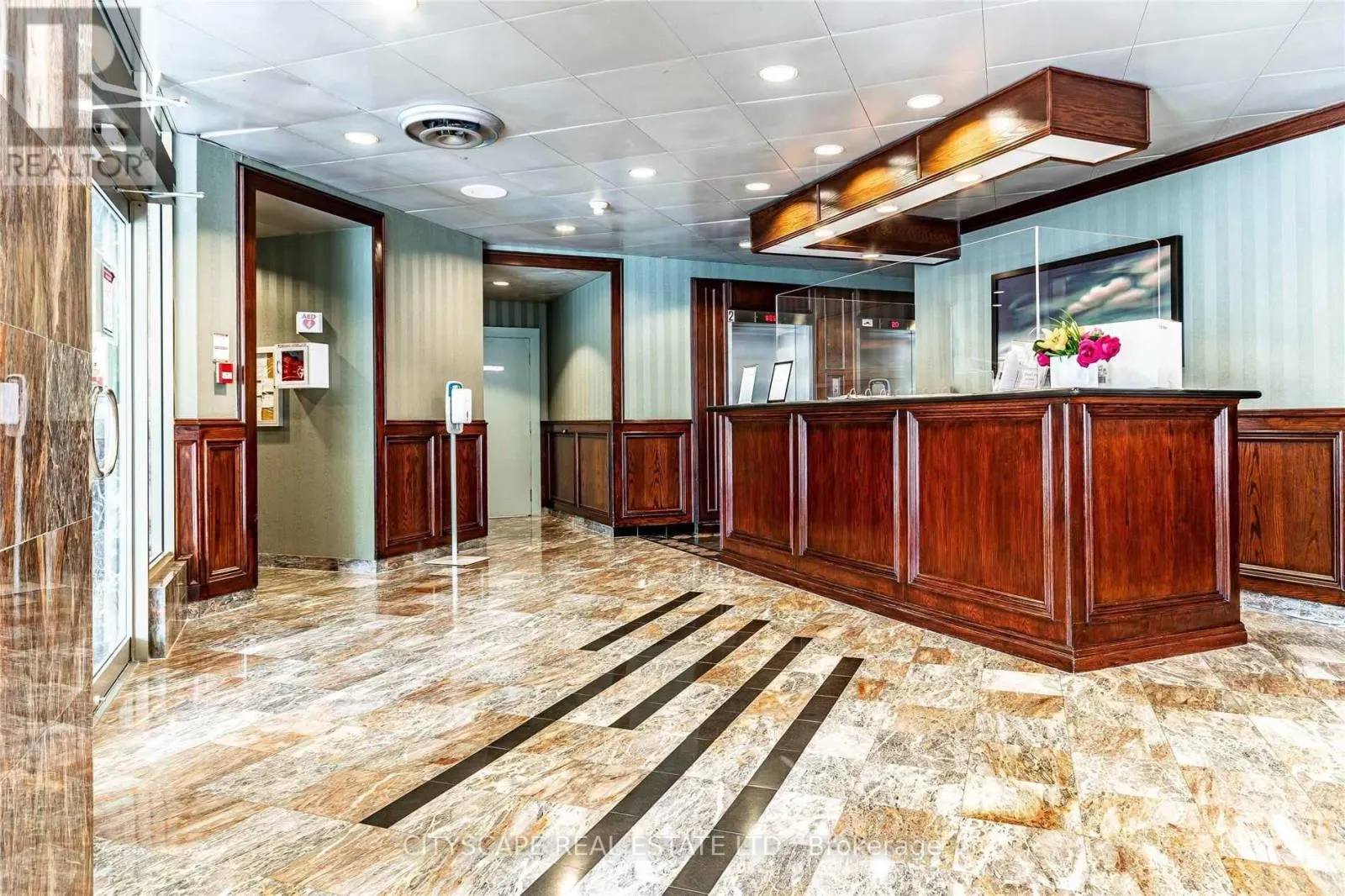 1101 - 1055 BAY STREET