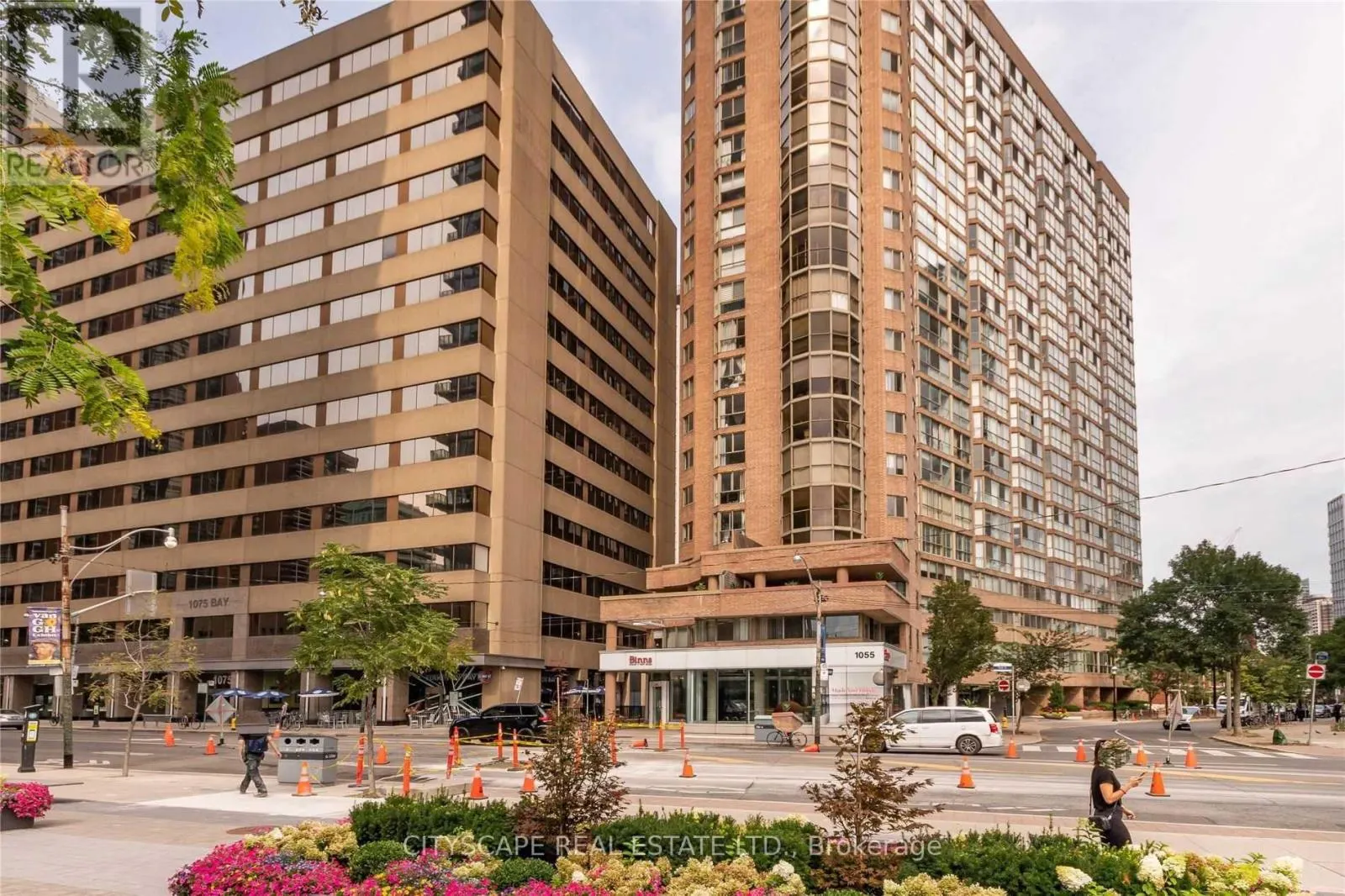 1101 - 1055 BAY STREET