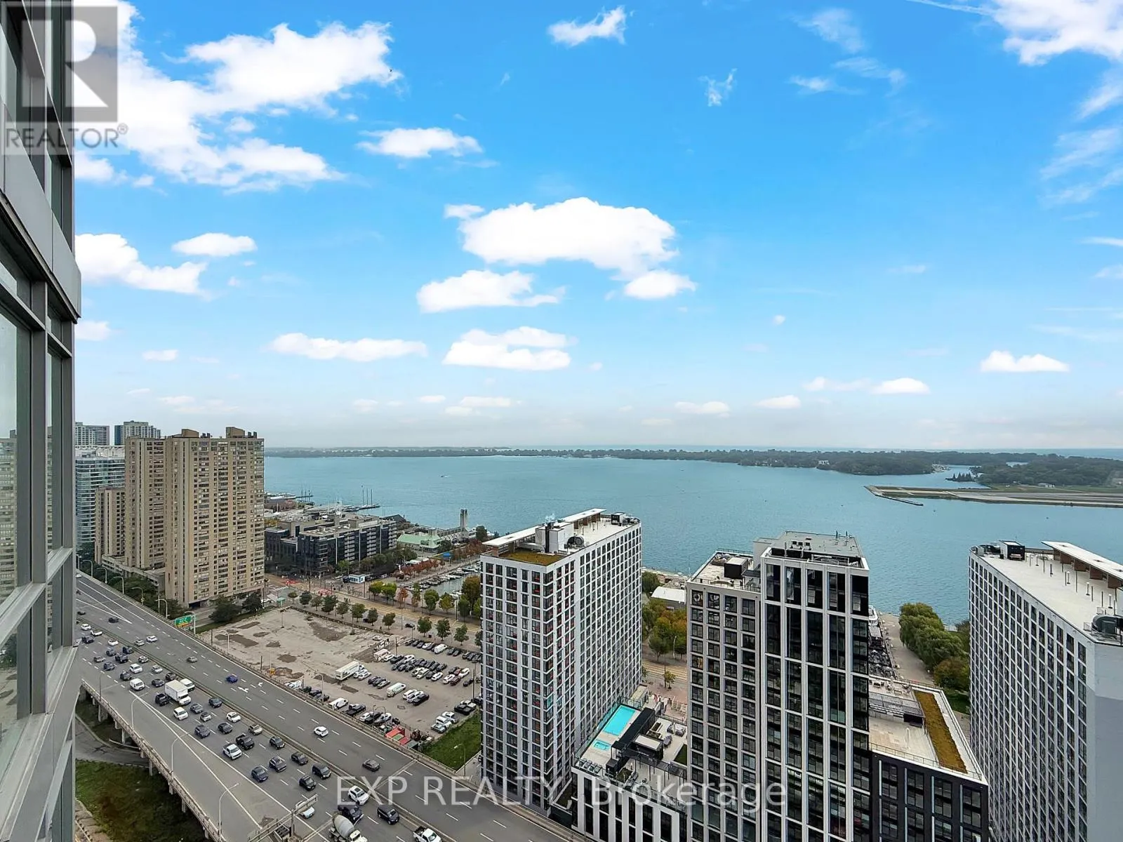 3202 - 5 MARINER TERRACE