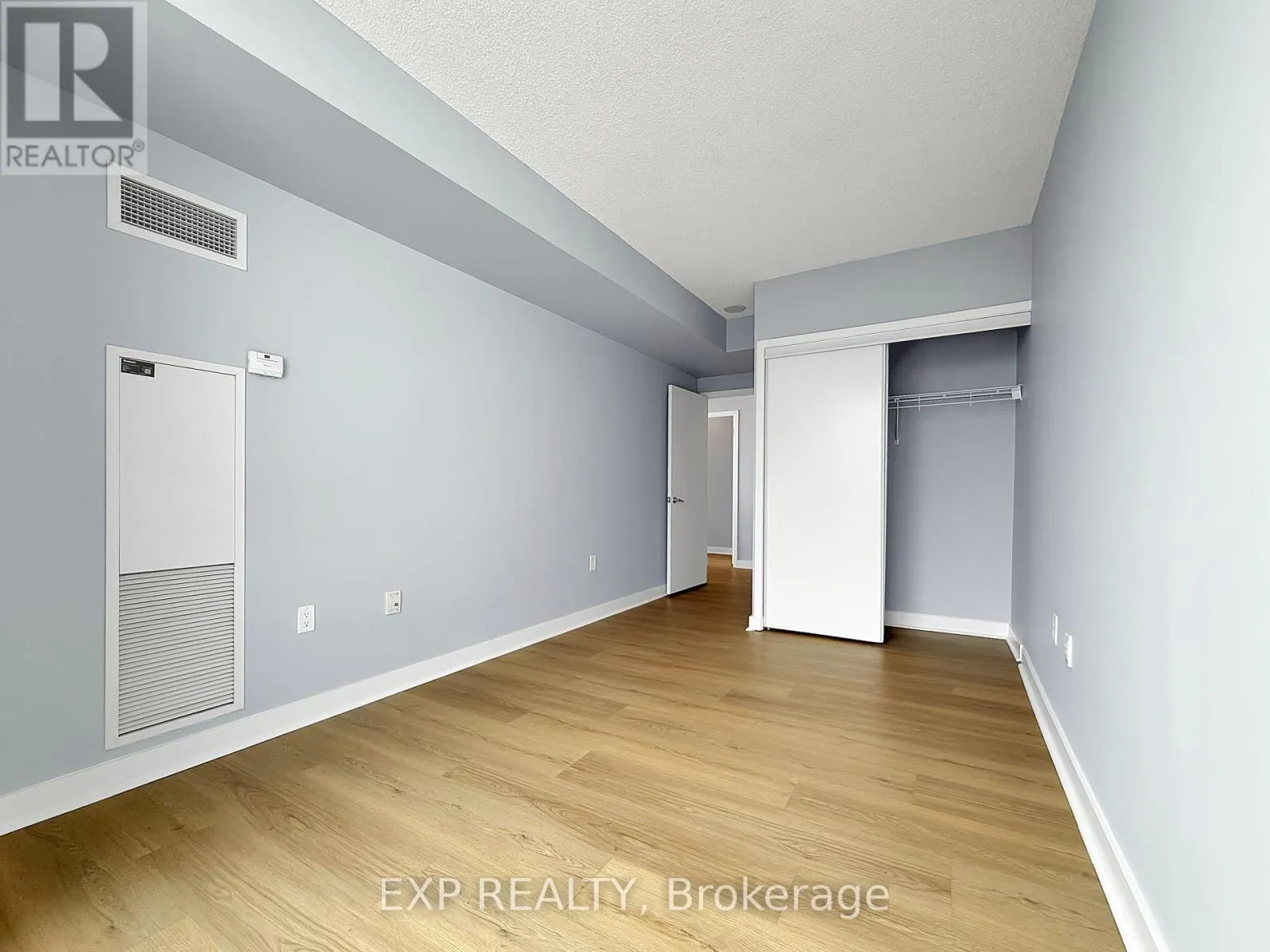 3202 - 5 MARINER TERRACE