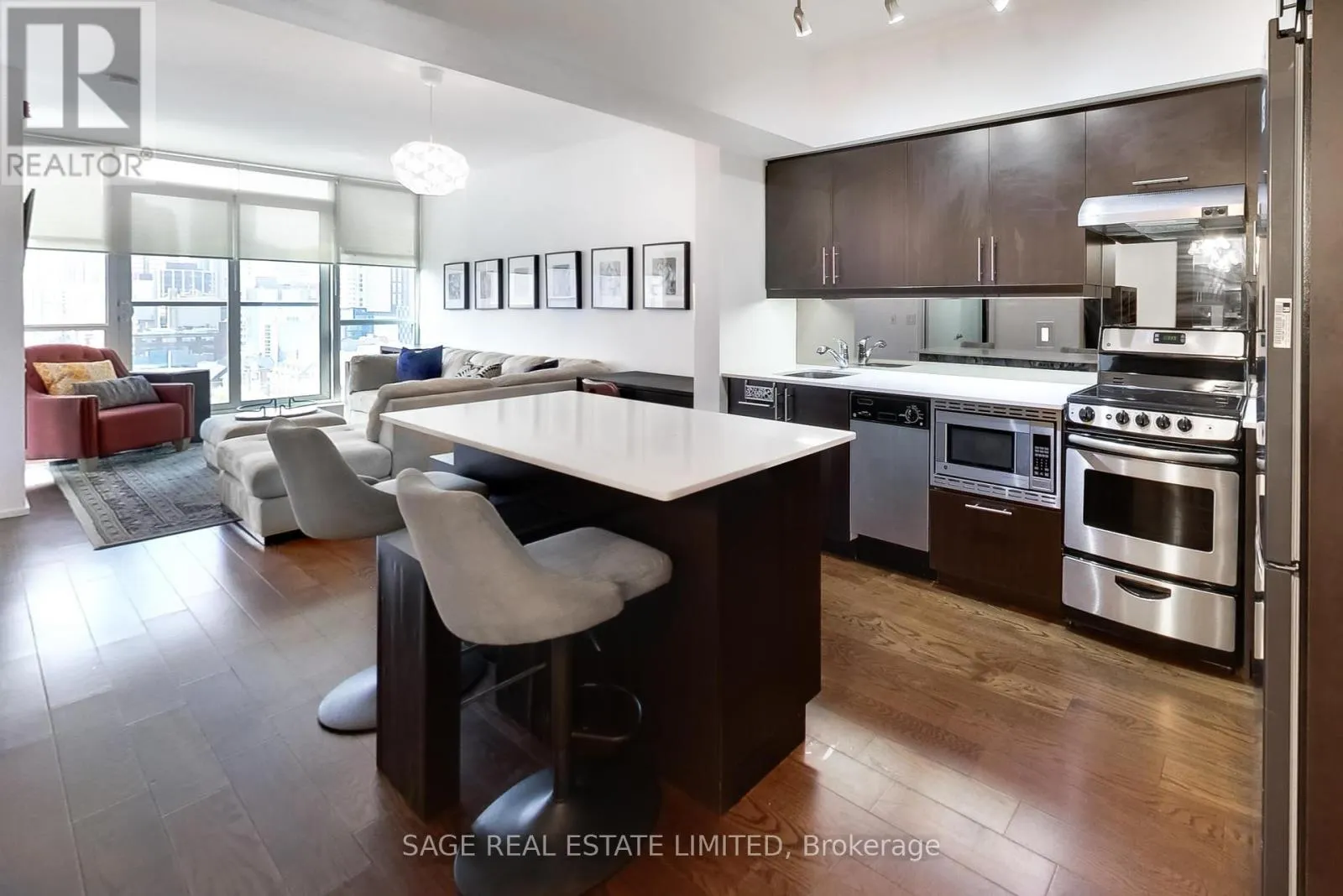 1306 - 320 RICHMOND STREET E