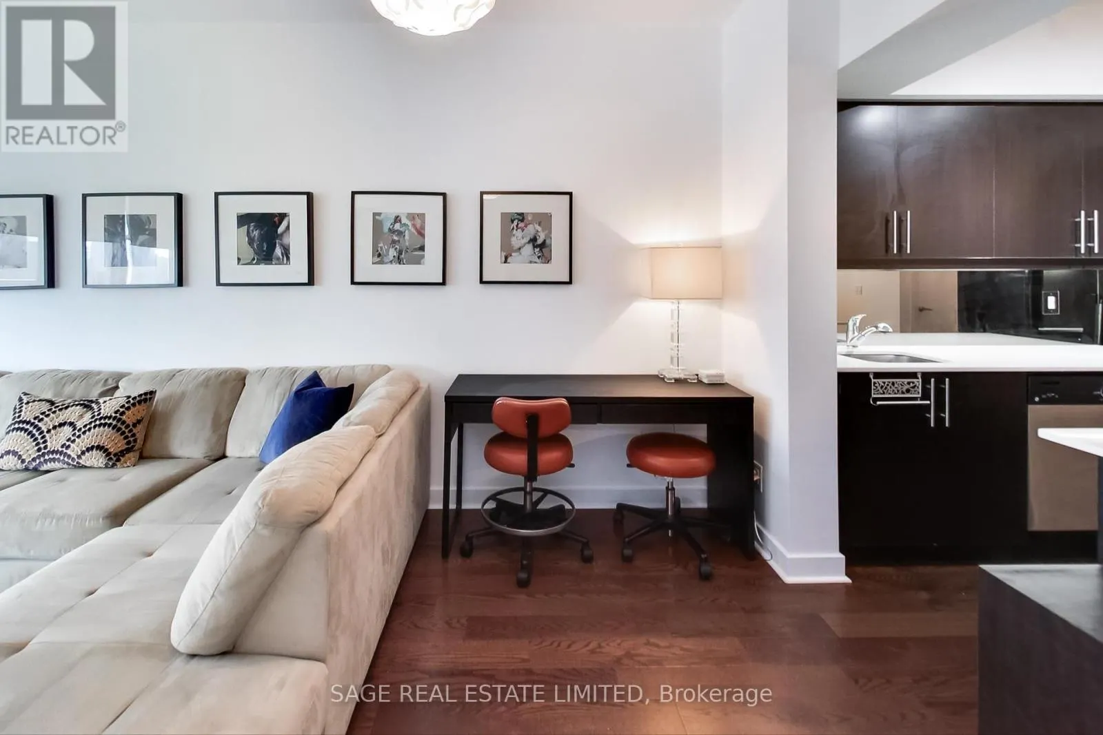 1306 - 320 RICHMOND STREET E