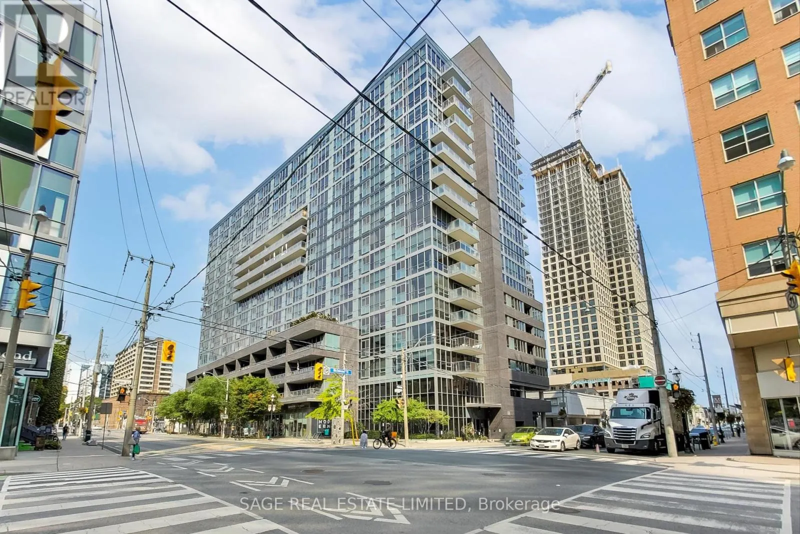 1306 - 320 RICHMOND STREET E