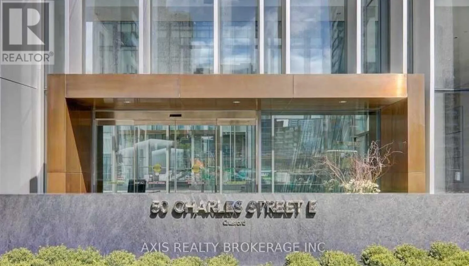 2201 - 50 CHARLES STREET E