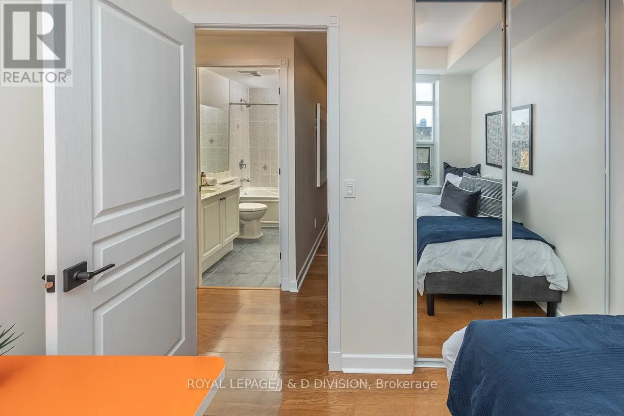 610 - 438 RICHMOND STREET W