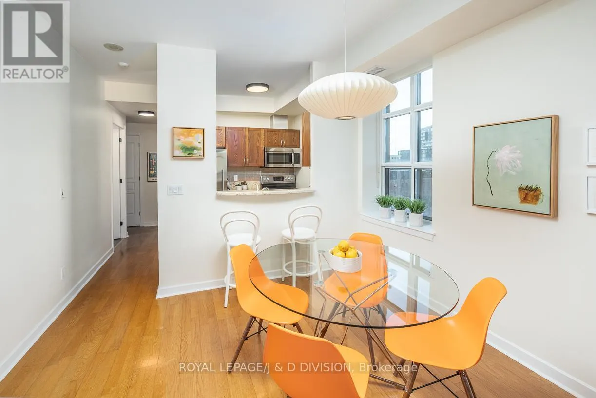 610 - 438 RICHMOND STREET W