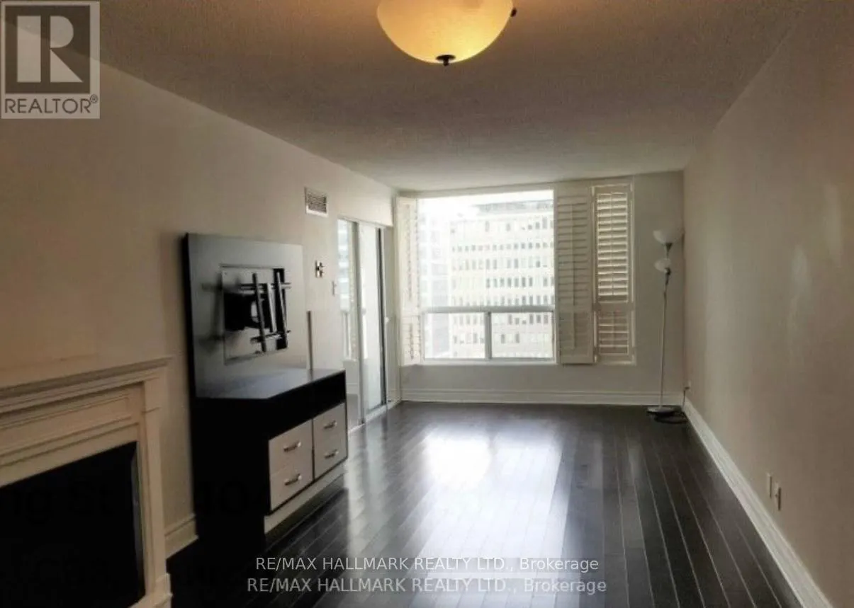 1404 - 92 KING STREET E