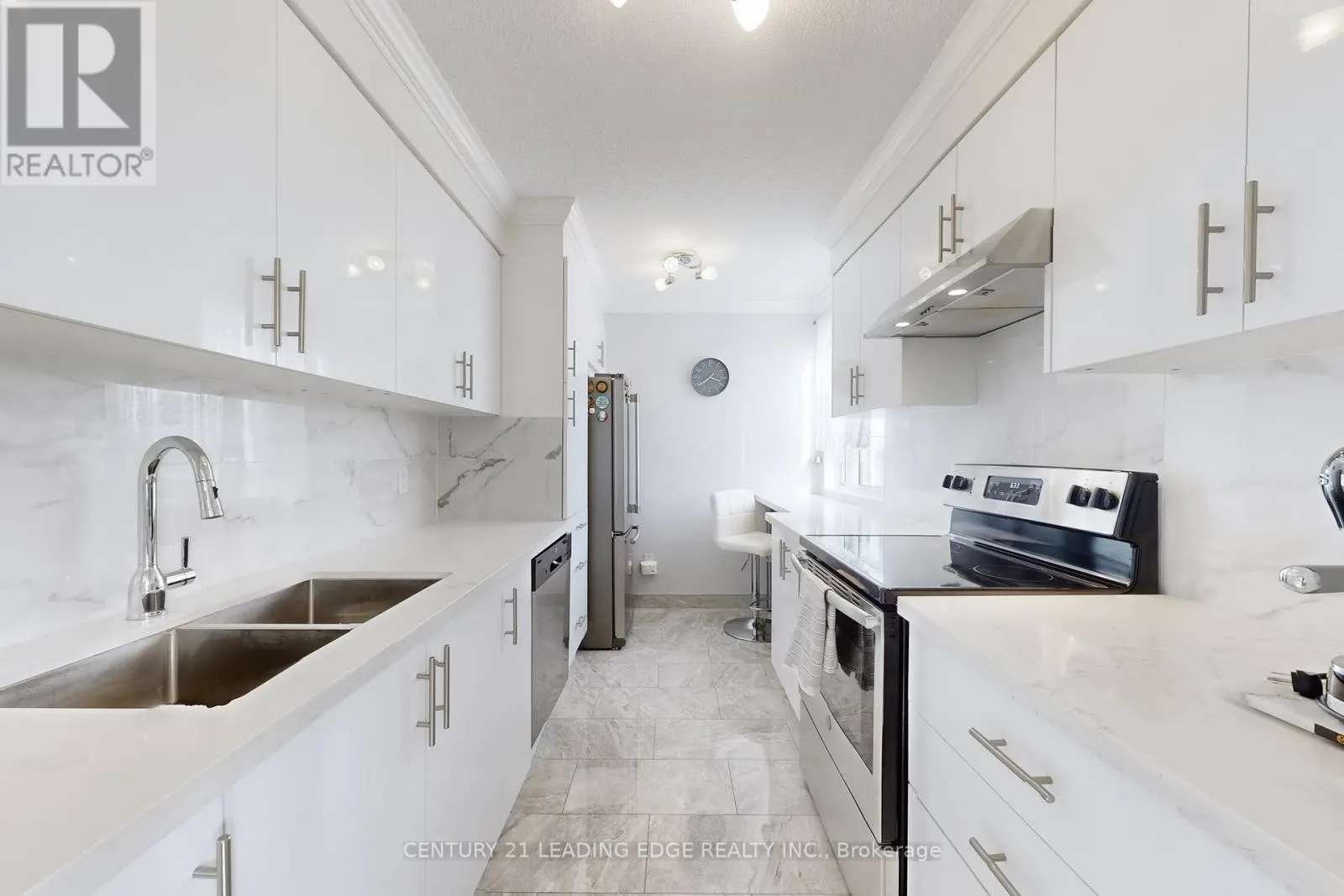 1108 - 10 MUIRHEAD ROAD