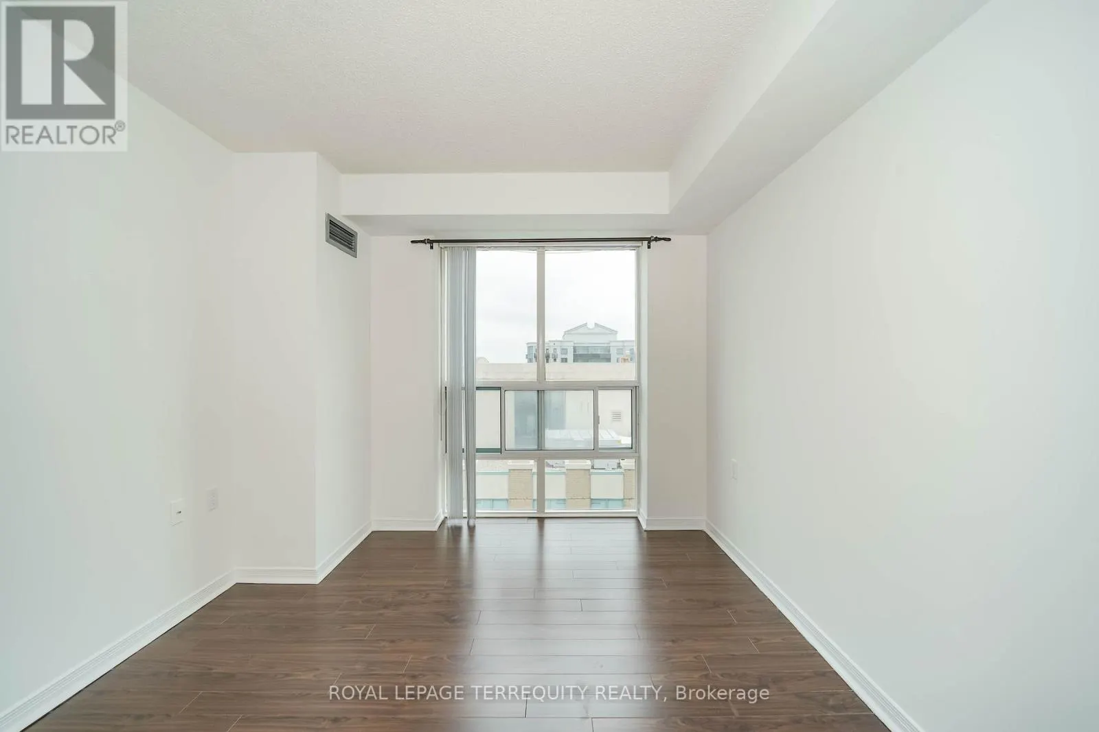 2506 - 22 OLIVE AVENUE