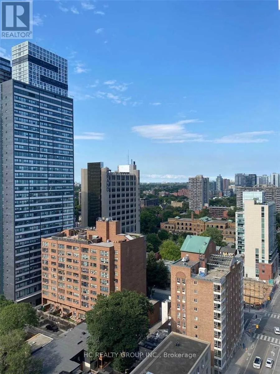 2112 - 77 SHUTER STREET