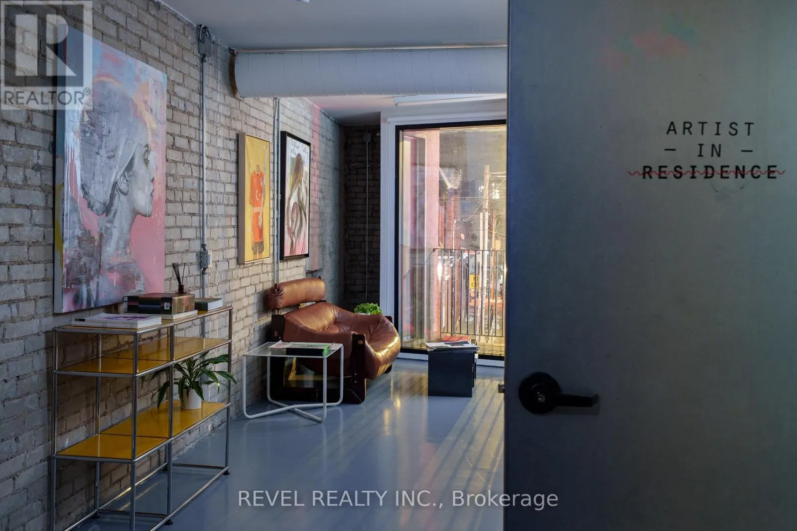 2ND FLOOR - 1468 DUNDAS AVENUE W