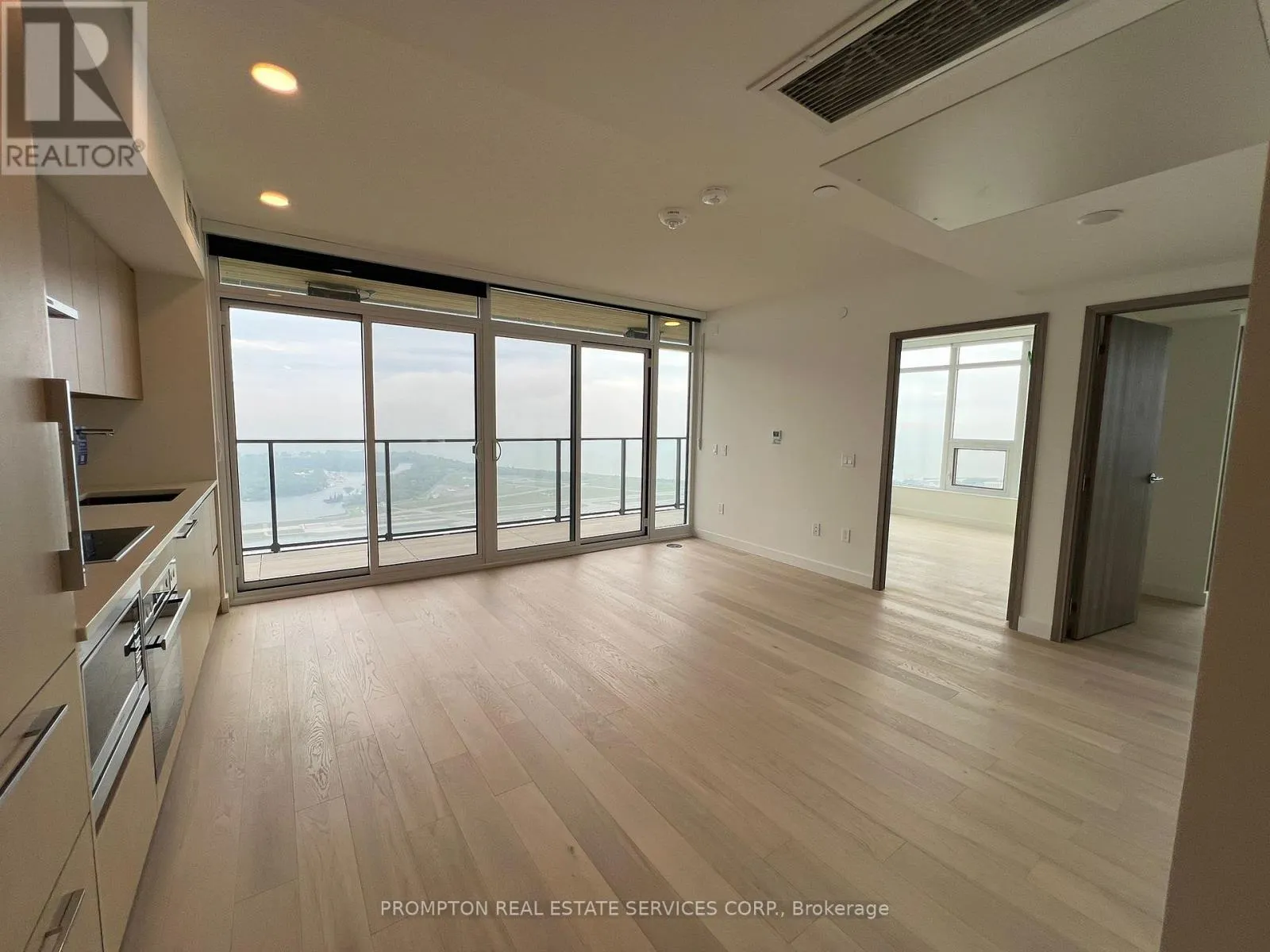 7708 - 3 CONCORD CITYPLACE WAY