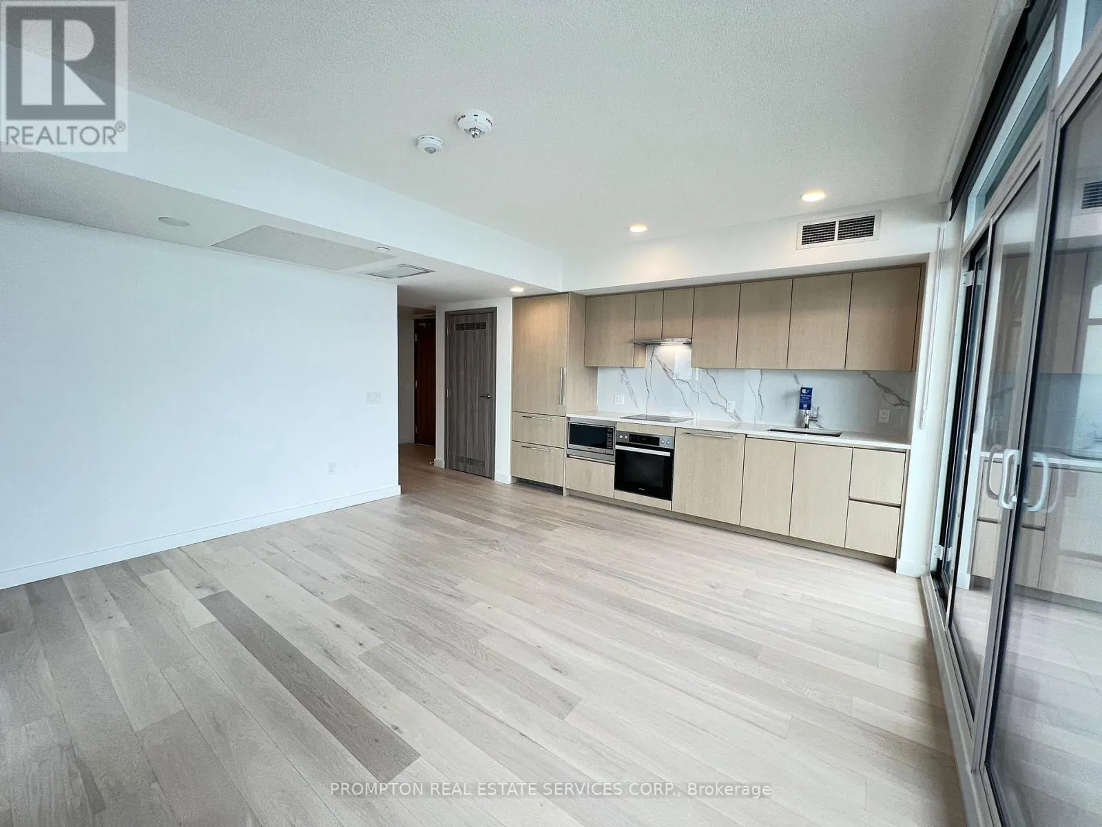 7708 - 3 CONCORD CITYPLACE WAY