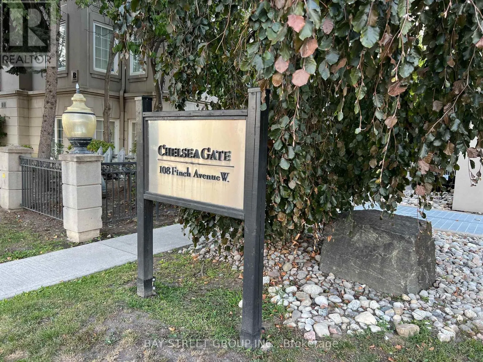 C1 - 108 FINCH AVENUE W