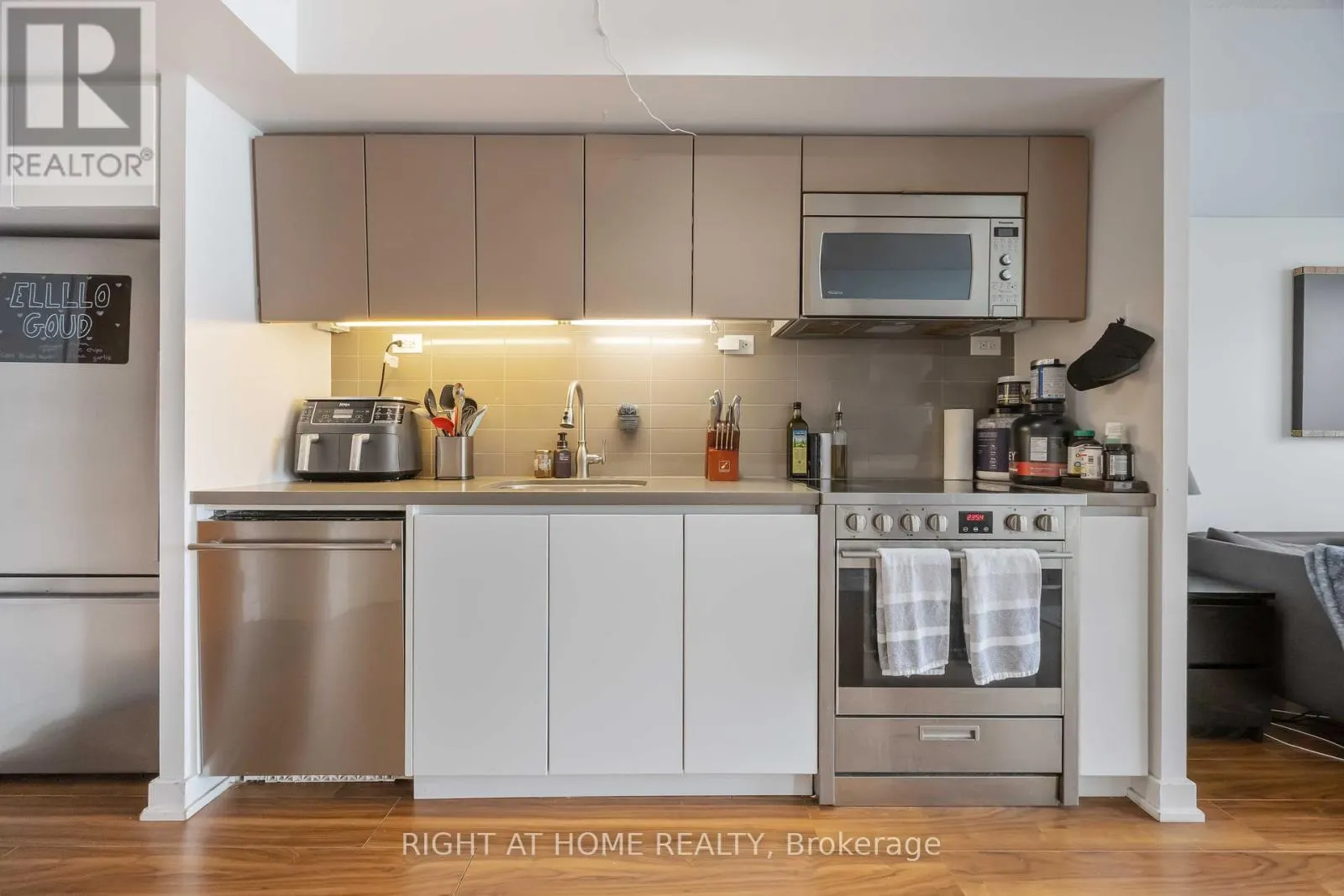 4109 - 85 QUEENS WHARF ROAD