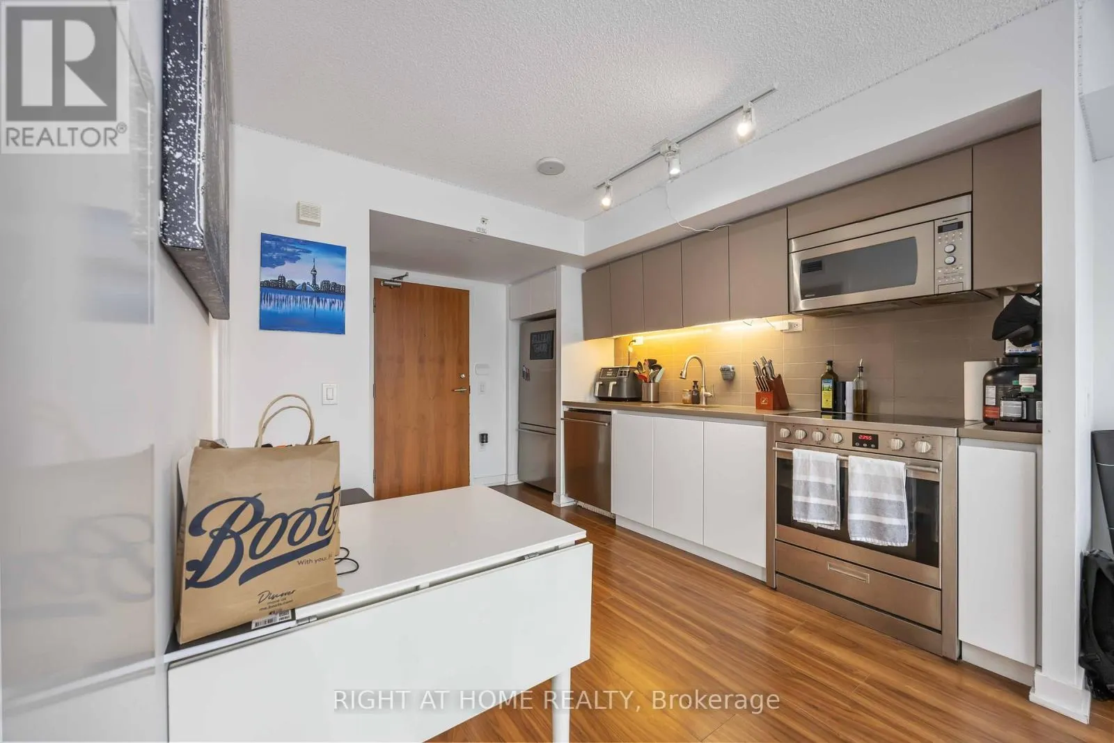 4109 - 85 QUEENS WHARF ROAD