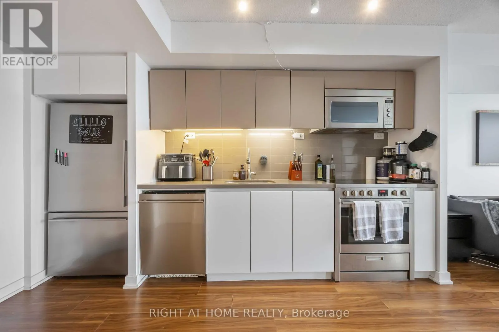 4109 - 85 QUEENS WHARF ROAD