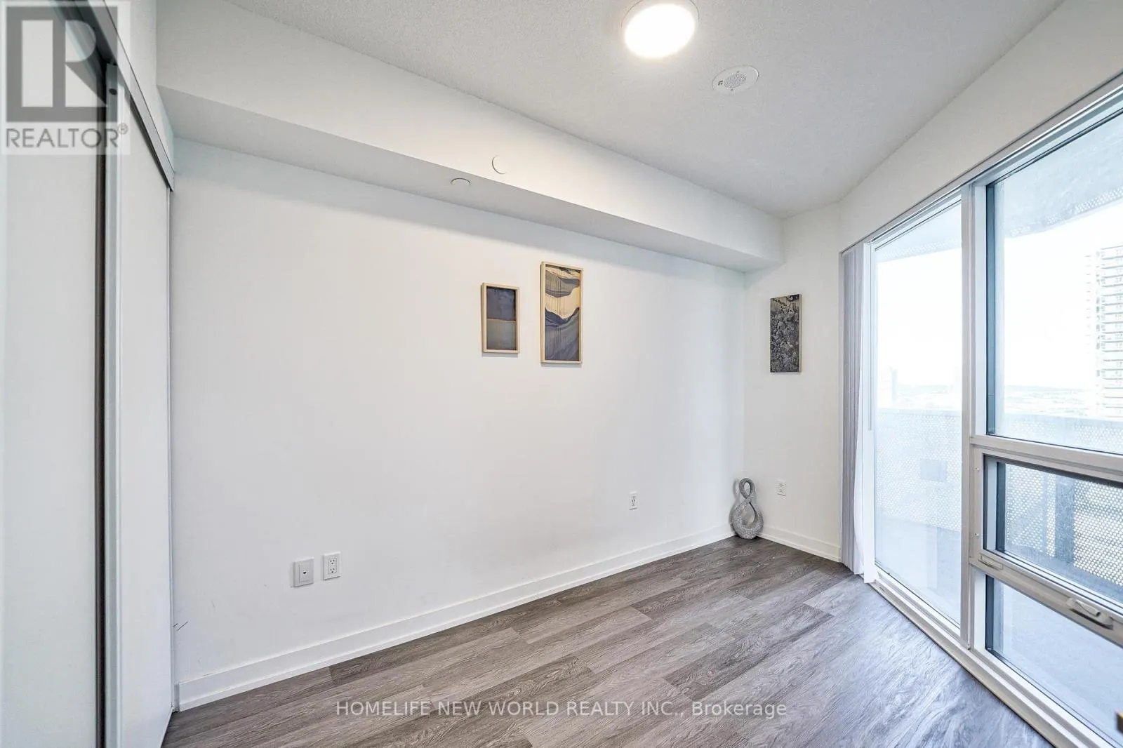 2708 - 55 COOPER STREET