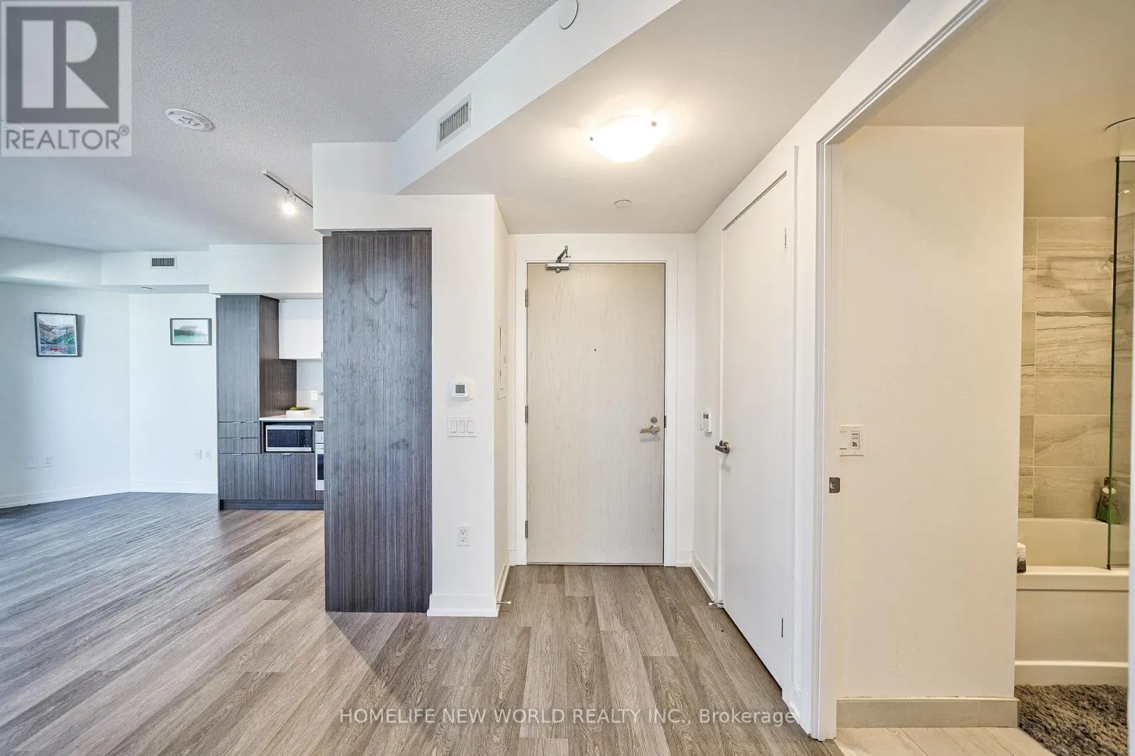 2708 - 55 COOPER STREET