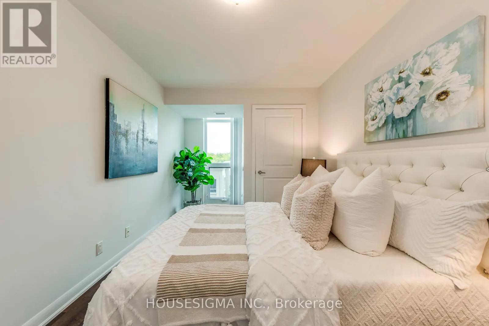 308 - 17 ANNDALE DRIVE
