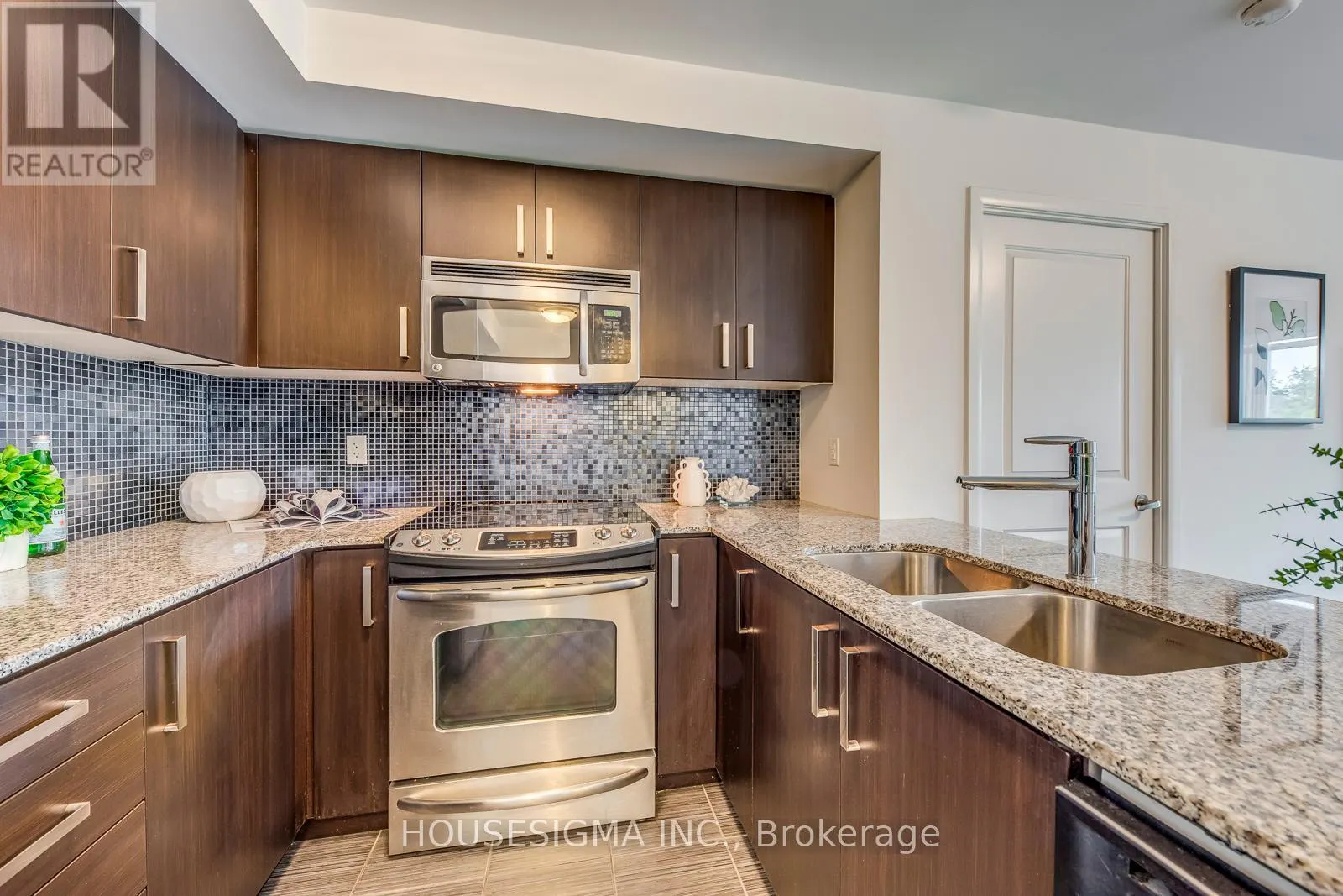 308 - 17 ANNDALE DRIVE