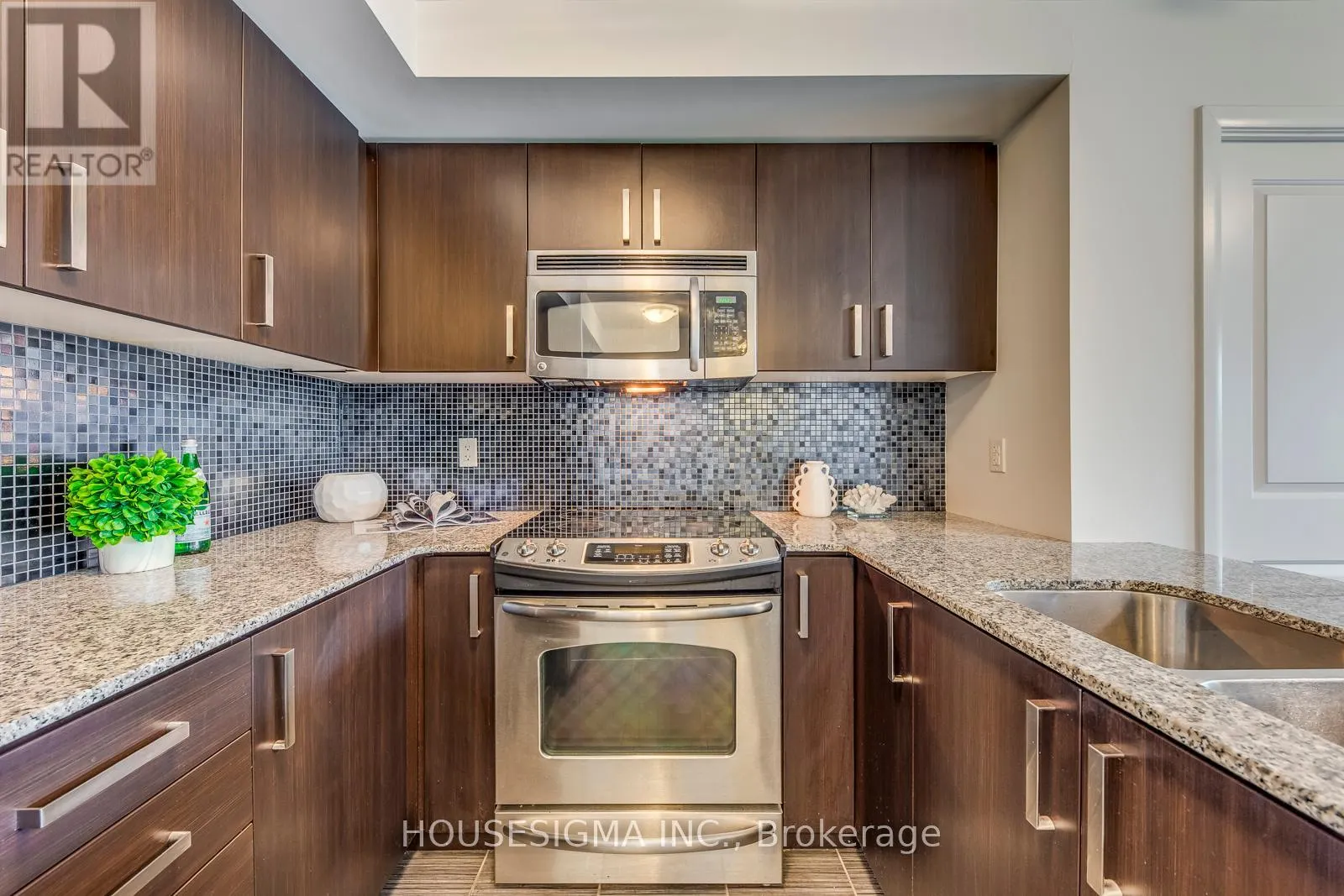 308 - 17 ANNDALE DRIVE
