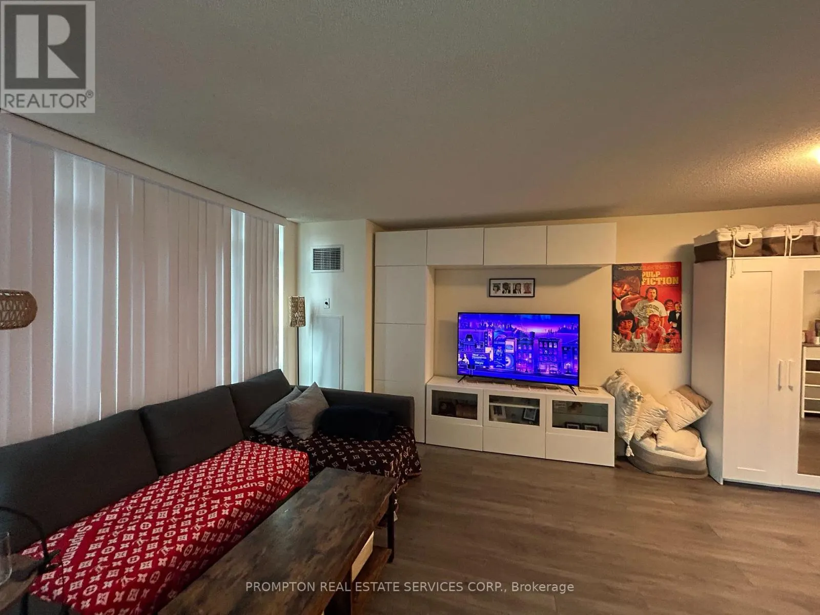609 - 381 FRONT STREET W