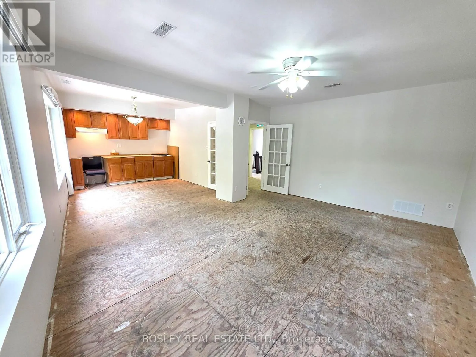 2ND FLOOR - 2519 YONGE STREET