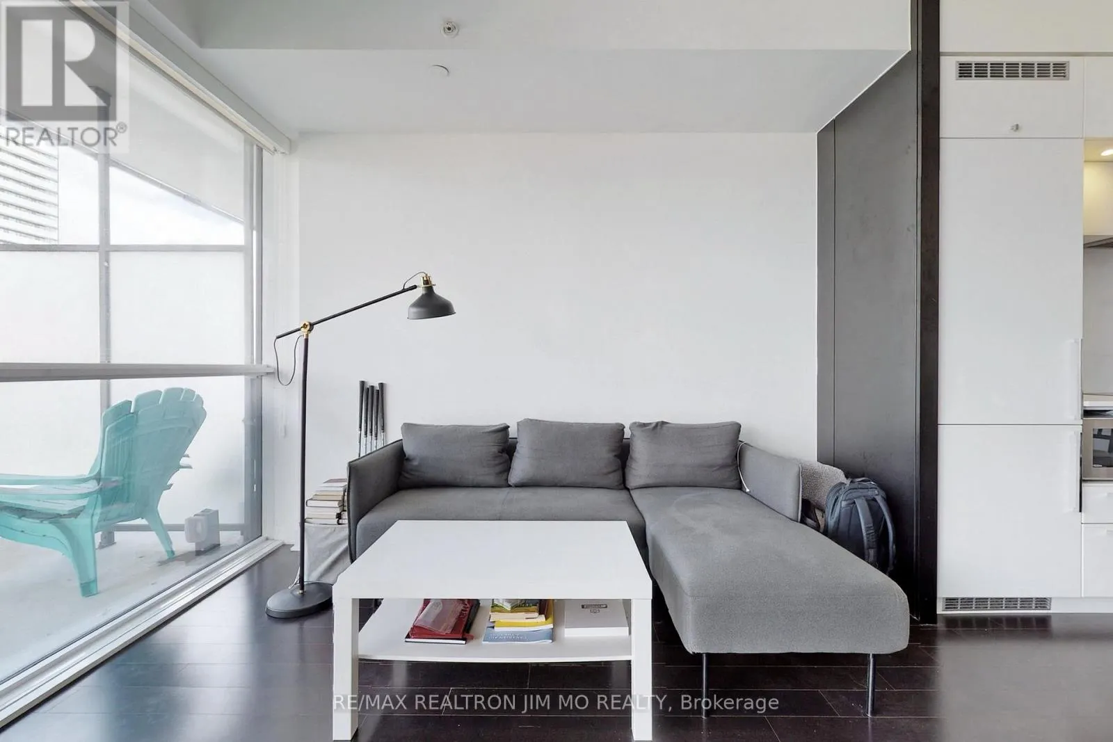 3507 - 15 GRENVILLE STREET