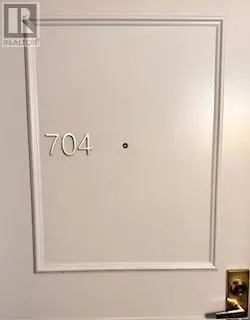 704 - 270 QUEENS QUAY W, #704