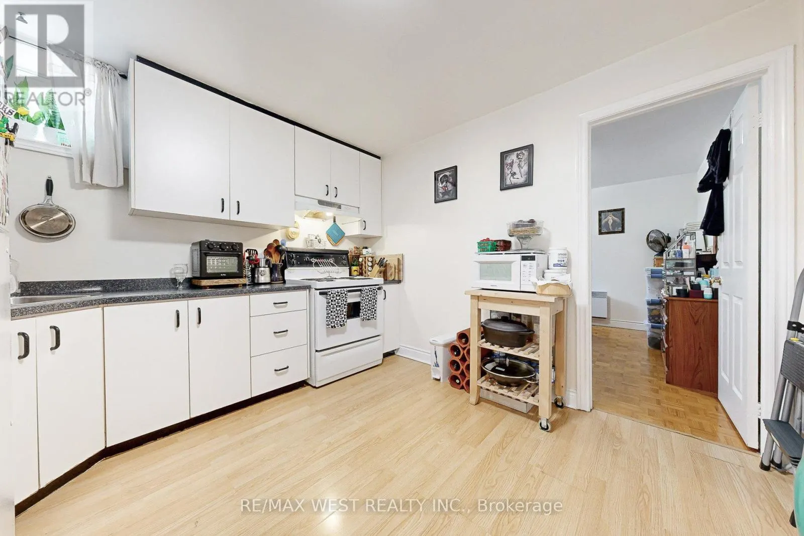 52 HEYDON PARK ROAD