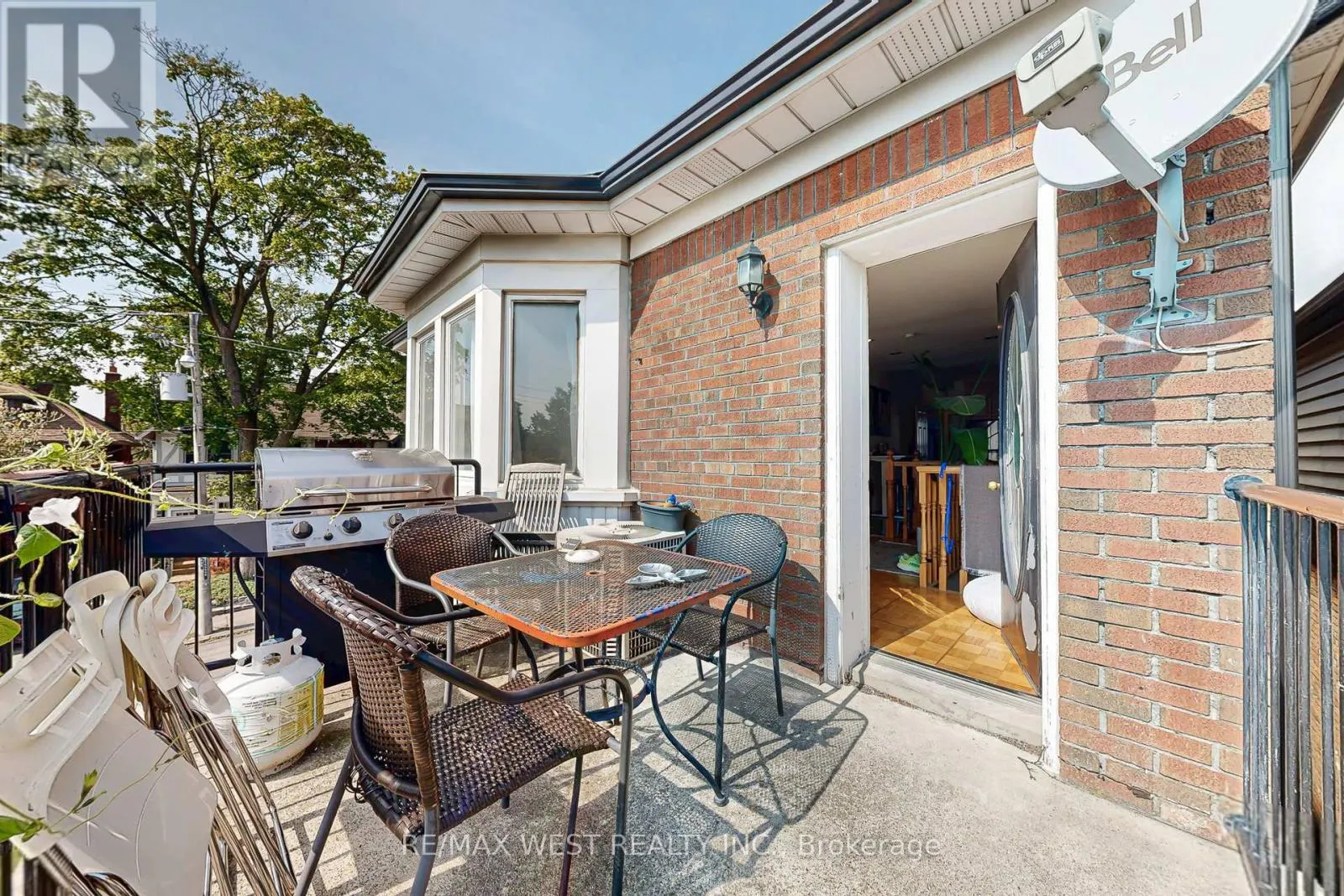 52 HEYDON PARK ROAD