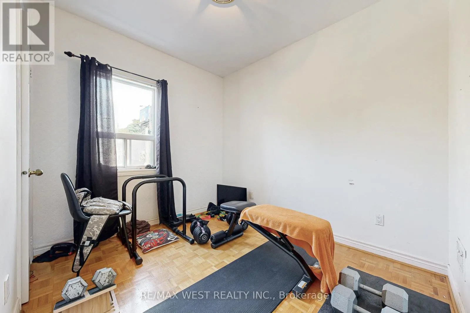 52 HEYDON PARK ROAD
