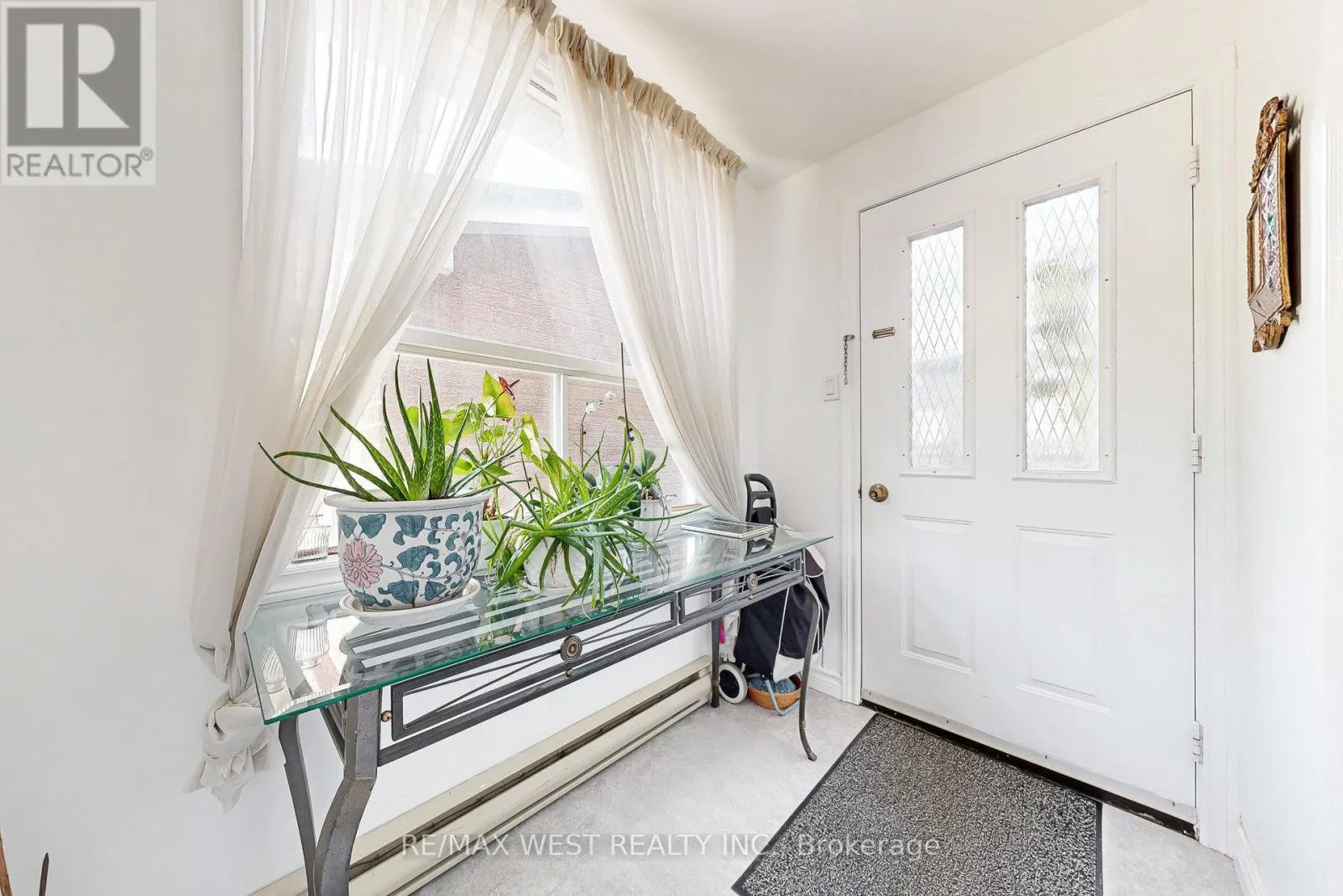 52 HEYDON PARK ROAD