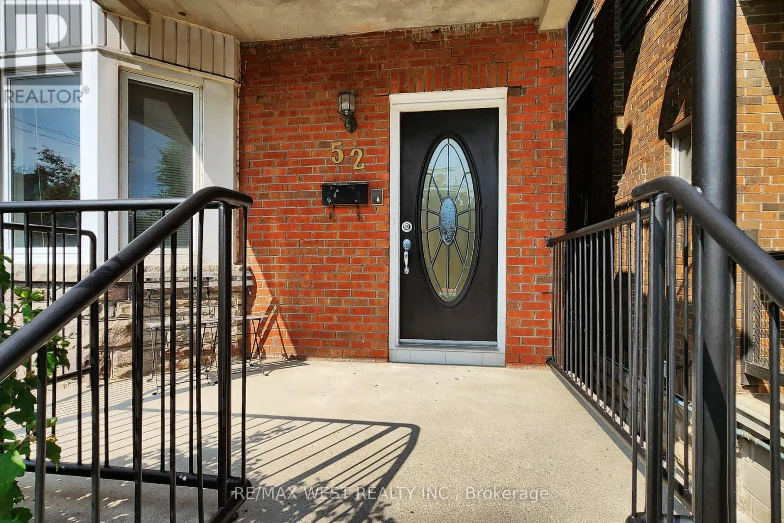 52 HEYDON PARK ROAD