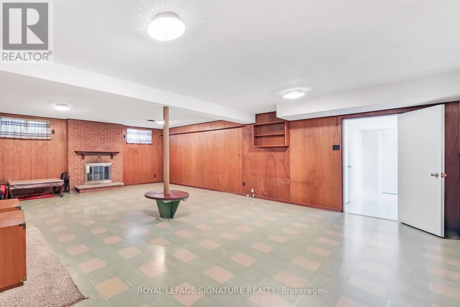 12 FELDBAR COURT