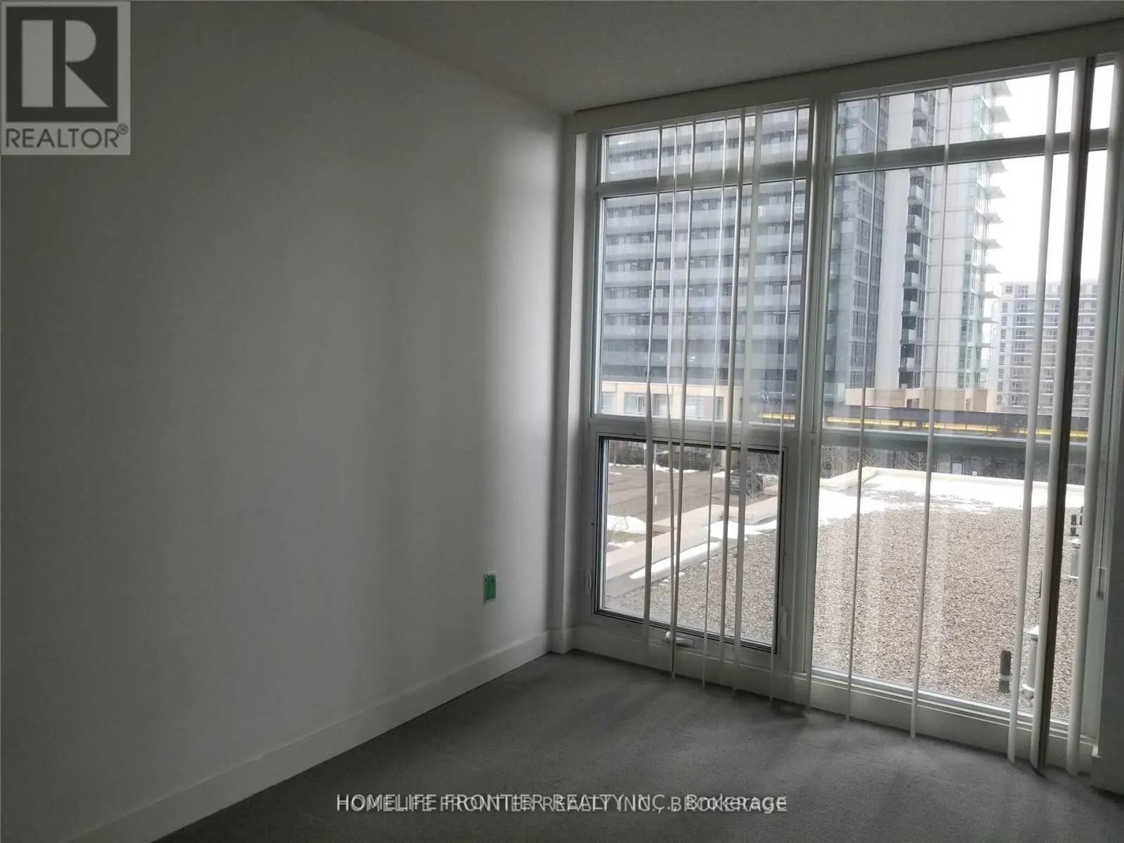 721 - 19 SINGER COURT